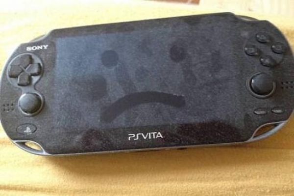 PlayStation vita fallimento crisi Sony
